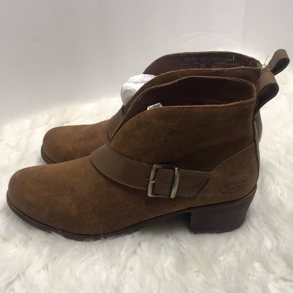 UGG Shoes - NWOB UGG WRIGHT BELTED ANKLE BOOT SIZE 8M